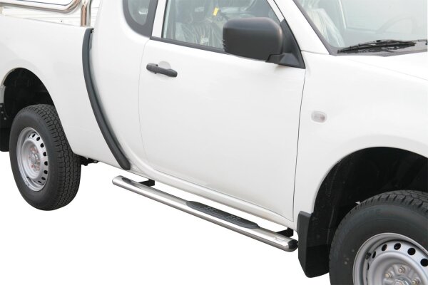 Schwellerrohre oval mit Tritt für MITSUBISHI L200 KAOT Club Cab 2010> V2A TÜV