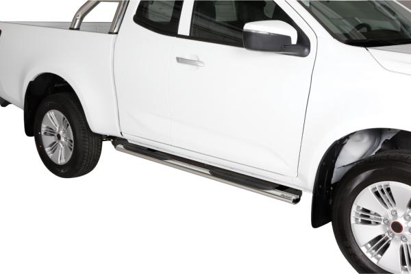 Schwellerrohre oval mit Tritt für ISUZU D-Max Bj.2020- Space Cab V2A mit TÜV